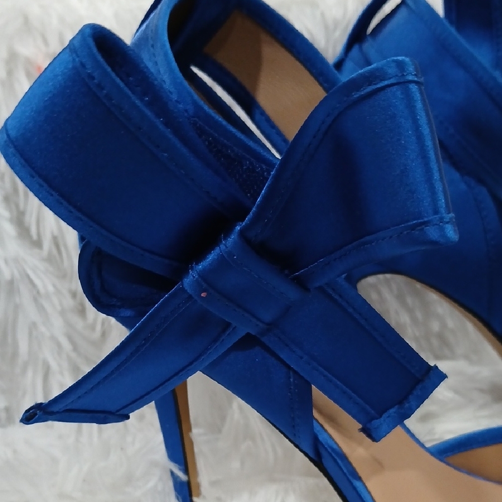 INC International Concepts Women's Royal Blue Satin Heels - Picture 3 of 6